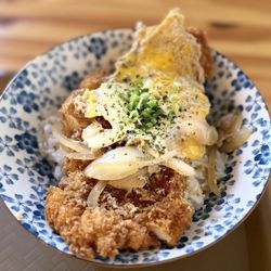 Umai Cafe - Chicken Katsudon. The chicken is thick and delicious!