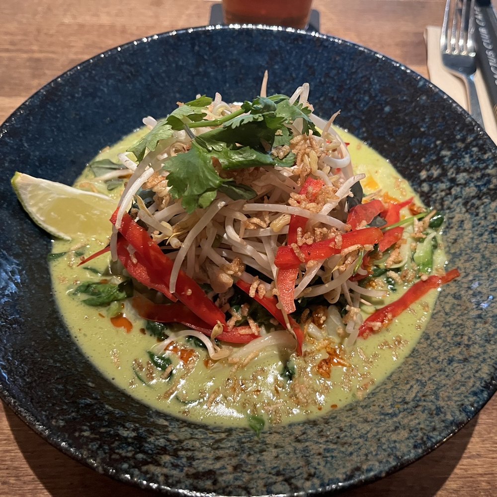 Cactus Club Cafe - Thai green curry oh so delicious ! - Canadian (New) Near Me - Burnaby, British Columbia