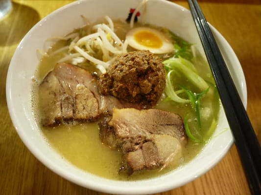 Totto Ramen Midtown East by null