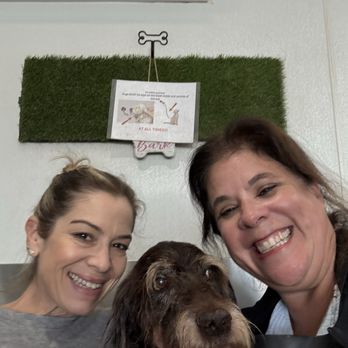 Selfie Dog Wash - Kristin owner let us take a picture with her - Pet Groomers Near Me - Bonita, California Selfie Dog Wash - Kristin owner let us take a picture with her - Pet Groomers Near Me - Bonita, California