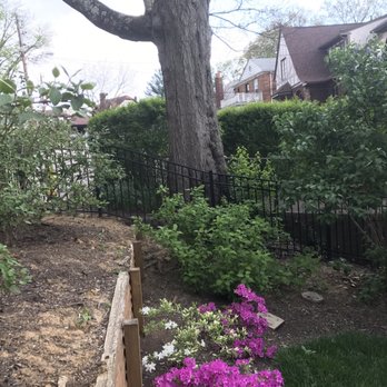 Redwood Fencing - Fences & Gates Near Me