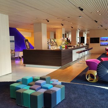 Radisson Blu Hotel Lucerne - A very clorful Radisson Blu Hotel Lucerne in Switzerland - Hotels Near Me - Luzern, LU