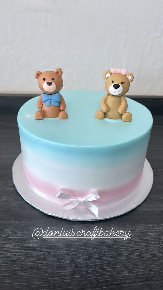 Don Luis Bakery - Photo 3