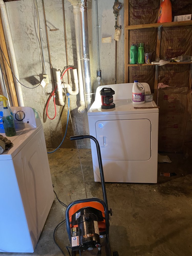 Slide of Mundo’s Service and Repair