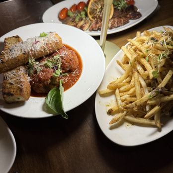 The Green Door - Lamb Meatballs, Bone Marrow Fries - Speakeasies Near Me - Lindenhurst, New York The Green Door - Lamb Meatballs, Bone Marrow Fries - Speakeasies Near Me - Lindenhurst, New York