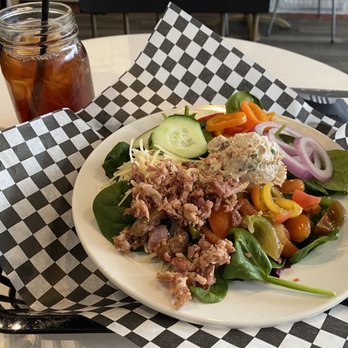 Carpenters Cafe & Catering - Smokey chick Southern Slapped Garden Salad - Southern Near Me - Fort Worth, Texas Carpenters Cafe & Catering - Smokey chick Southern Slapped Garden Salad - Southern Near Me - Fort Worth, Texas