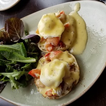 The Statehouse - Lobster Benedict - New American Near Me - Madison, Wisconsin