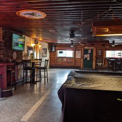 Pine Grove Bar - It's all fun and games over here