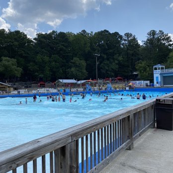 Six Flags White Water - Water Parks Near Me - Marietta, Georgia