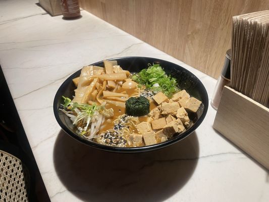 Jimoto Ramen by null