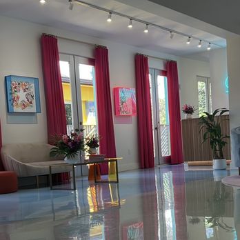 Tiffany & Co - Jewelry Near Me - Miami, Florida Tiffany & Co - Jewelry Near Me - Miami, Florida