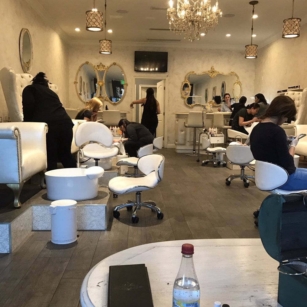 Vibe Nail Bar - very cute interior - Nail Salons Near Me - Burbank, California Vibe Nail Bar - very cute interior - Nail Salons Near Me - Burbank, California