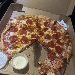 Pepperoni and chicken pizza Pepperoni and chicken pizza