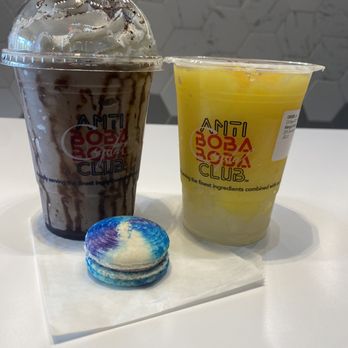 Vanitea Café - Oreo snow bubble, mango, slushy with lychee jelly, and blueberry macaron - Coffee & Tea Near Me - Chula Vista, California Vanitea Café - Oreo snow bubble, mango, slushy with lychee jelly, and blueberry macaron - Coffee & Tea Near Me - Chula Vista, California
