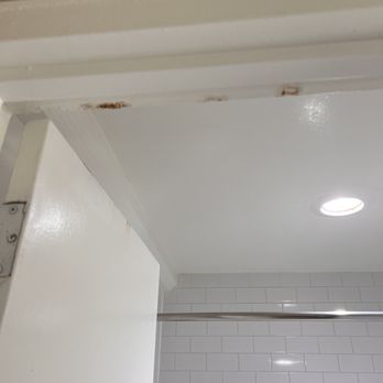 Four Points by Sheraton Pleasanton - Rust stains in frame of bathroom door - Hotels Near Me - Pleasanton, California Four Points by Sheraton Pleasanton - Rust stains in frame of bathroom door - Hotels Near Me - Pleasanton, California