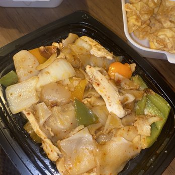 Thai Express - a meal in a takeout container - Thai Near Me - Geneva, Illinois