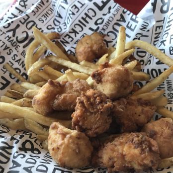 PDQ Chicken - 8 chicken nuggets meal with fries - Sandwiches Near Me - Oakland Park, Florida