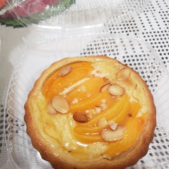 Vida Juice - Peach tart - Desserts Near Me - Long Beach, California Vida Juice - Peach tart - Desserts Near Me - Long Beach, California