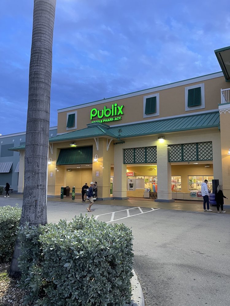 PUBLIX Updated August 2025 60 Photos & 89 Reviews 1940 Cordova Rd