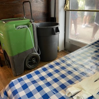 Moose Cafe - Portable AC right next to the booth - Southern Near Me - Colfax, North Carolina