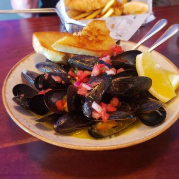 Dianne's Fish Shack & Smokehouse - Fresh PEI Mussels - Seafood Near Me - Kingston, Ontario Dianne's Fish Shack & Smokehouse - Fresh PEI Mussels - Seafood Near Me - Kingston, Ontario
