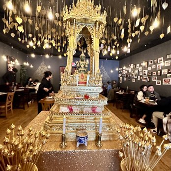 Phattra Thai Restaurant - Inside - Thai Near Me - Metuchen, New Jersey Phattra Thai Restaurant - Inside - Thai Near Me - Metuchen, New Jersey