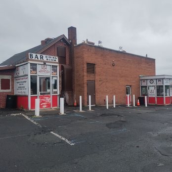 Rutt's Hut - You can smell onions chili and fried hot dogs right from the parking lot - Hot Dogs Near Me - Clifton, New Jersey Rutt's Hut - You can smell onions chili and fried hot dogs right from the parking lot - Hot Dogs Near Me - Clifton, New Jersey