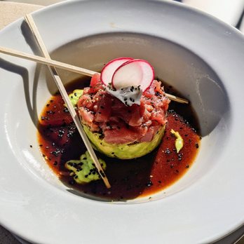 Raven's View - Ahi tuna tartare - Pubs Near Me - Cave Creek, Arizona