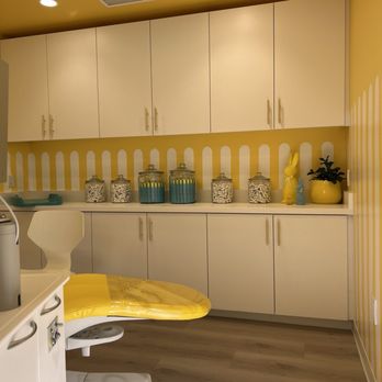 Tiny Tooth Co. - Pediatric Dentists Near Me - Costa Mesa, California