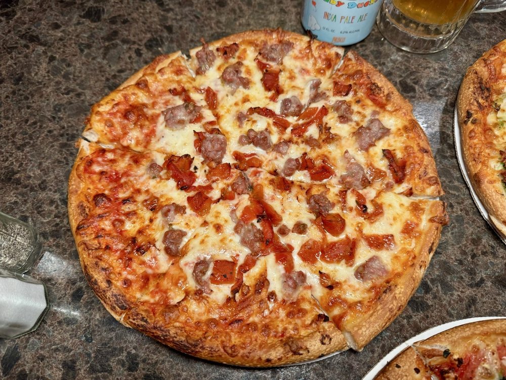 Zois Pizza Palace Logo
