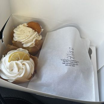 Chic Sweets Bakery - Cupcakes Near Me - Houston, Texas