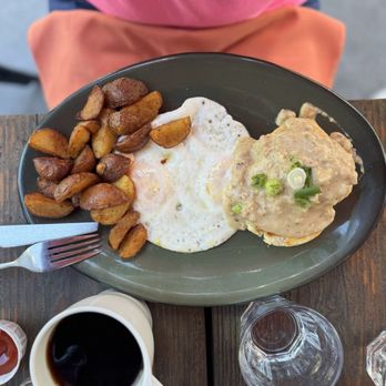 Fable - Buttermilk Biscuits and Pork Sausage Gravy - New American Near Me - San Francisco, California