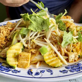 Ning's Thai Cuisine - Pad Thai was very decent with exactly the heat that was requested.  Kudos on this one! - Thai Near Me - Pahoa, Hawaii