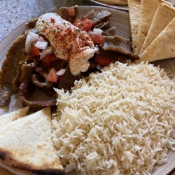 Agora Restaurant - Gyro plate