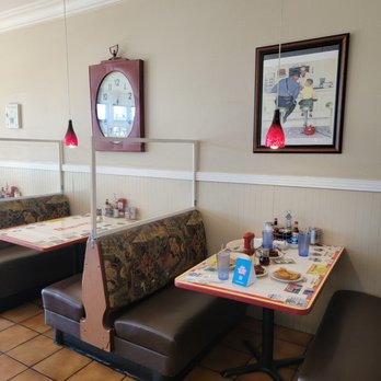 Pegah's Kitchen - Inside (after our meal) - American Near Me - San Marcos, California