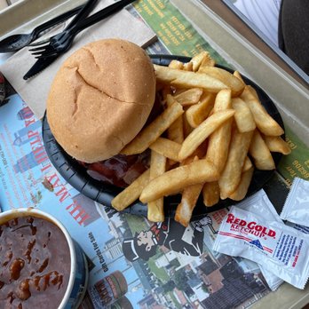 Gates Bar-B-Q - Nooner - meat, beef tips and pickles - Barbeque Near Me - Independence, Missouri