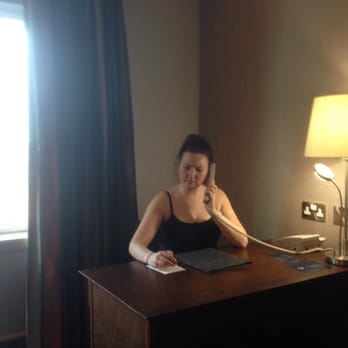 Hilton Glasgow - Desk in room - Hotels Near Me - Glasgow, GLG