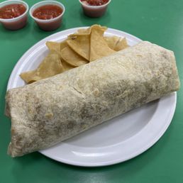 Asada burrito......just as good as when Manny made them back in the 80s. Asada burrito......just as good as when Manny made them back in the 80s.