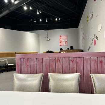 Möge Tee Duluth - Seating - Bubble Tea Near Me - Duluth, Georgia