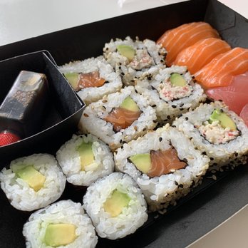 Itsu - Classic Itsu Box - Sushi Bars Near Me - London, XGL Itsu - Classic Itsu Box - Sushi Bars Near Me - London, XGL