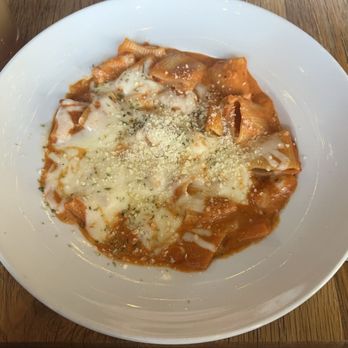 Lola's Garden - All a vodka Baked Rigatoni Alla Vodka - Bars Near Me - Ardmore, Pennsylvania