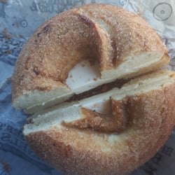 Cinnamon sugar bagel w/ cream cheese