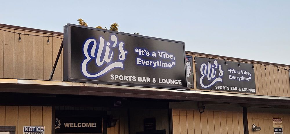 Eli’s Sports Bar & Lounge