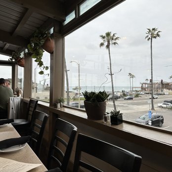 Ki's Restaurant - a view of the ocean - New American Near Me - Cardiff By the Sea, California Ki's Restaurant - a view of the ocean - New American Near Me - Cardiff By the Sea, California