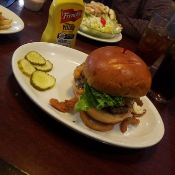 Gus & Us Grill - Johnny's burger - Greek Near Me - Allen Park, Michigan