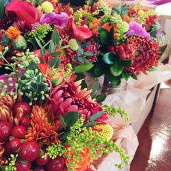 Roche Bros. - Acton - Beautiful wedding flowers courtesy of the Felicia in the Roche Bros floral department!