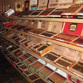 Perfecto Lounge - Humidor - Lounges Near Me - Roseville, California Perfecto Lounge - Humidor - Lounges Near Me - Roseville, California