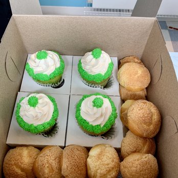 Tasty Doux - A dozen yummy cream puffs and pandan cupcakes to go! - Bakeries Near Me - Kent, Washington Tasty Doux - A dozen yummy cream puffs and pandan cupcakes to go! - Bakeries Near Me - Kent, Washington