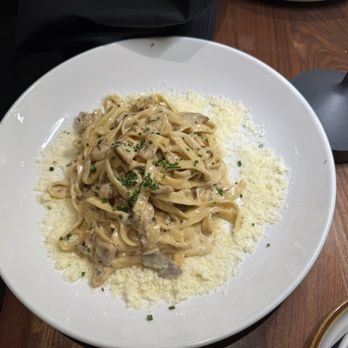 Herbie's Restaurant - New American Near Me - Clayton, Missouri