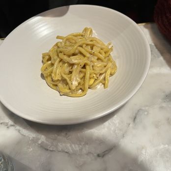 Bancone - Bucatini cacio e pepe - Italian Near Me - London, XGL Bancone - Bucatini cacio e pepe - Italian Near Me - London, XGL